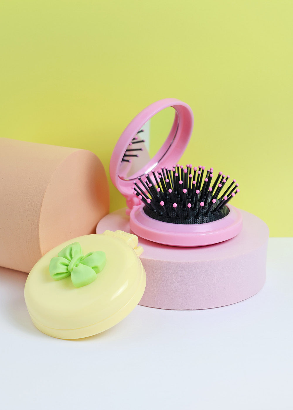 AOA Pocket Pop Hair Brush