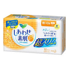 Kao Laurier Sanitary Happy Skin Super Light Daily 17Cm 32Pcs