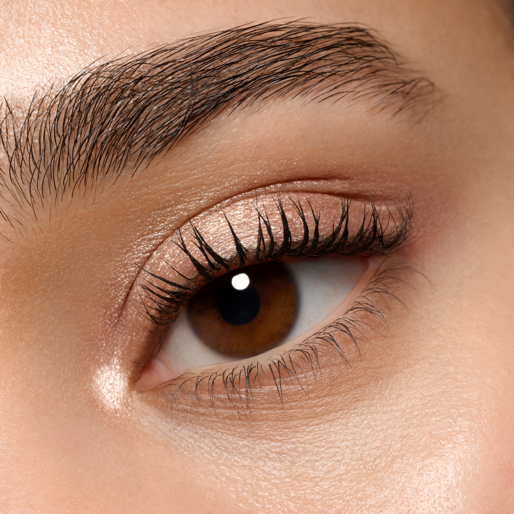 mono eyeshadow pearly