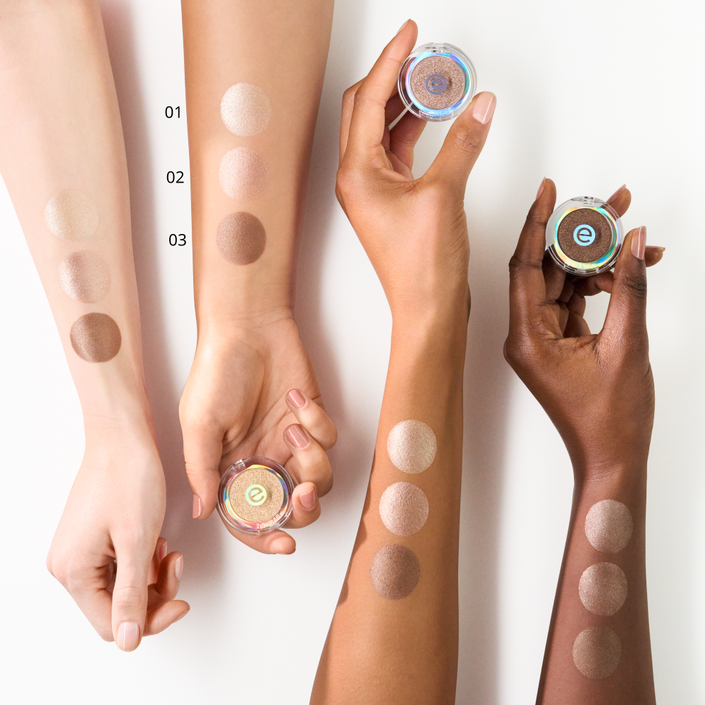 mono eyeshadow pearly