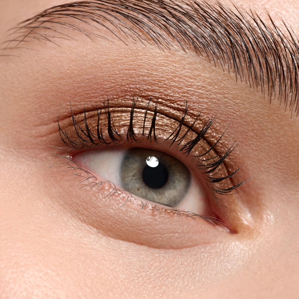 mono eyeshadow pearly