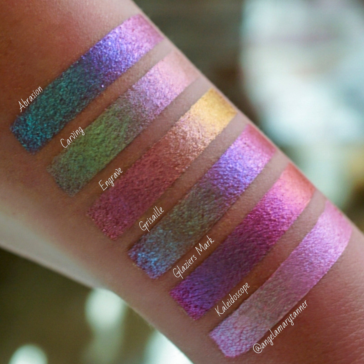 Grisaille | Glitter Multichrome Eyeshadow