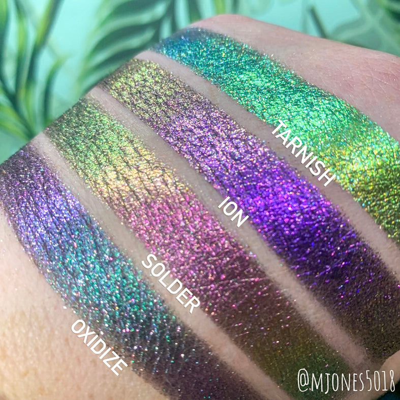 Solder | Dimensional Multichrome Eyeshadow