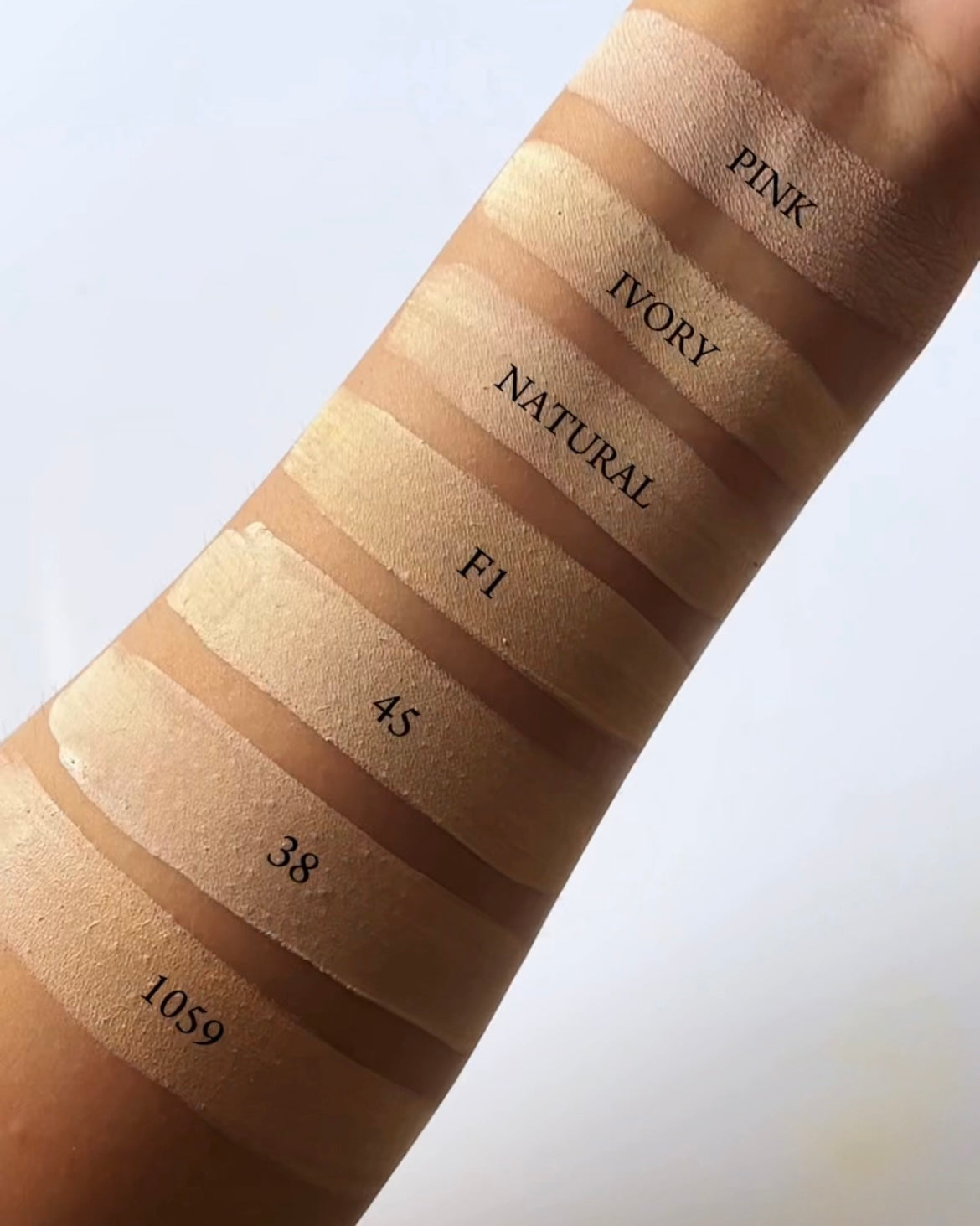 Matte Powder Base (100gm)(+free beauty blender)