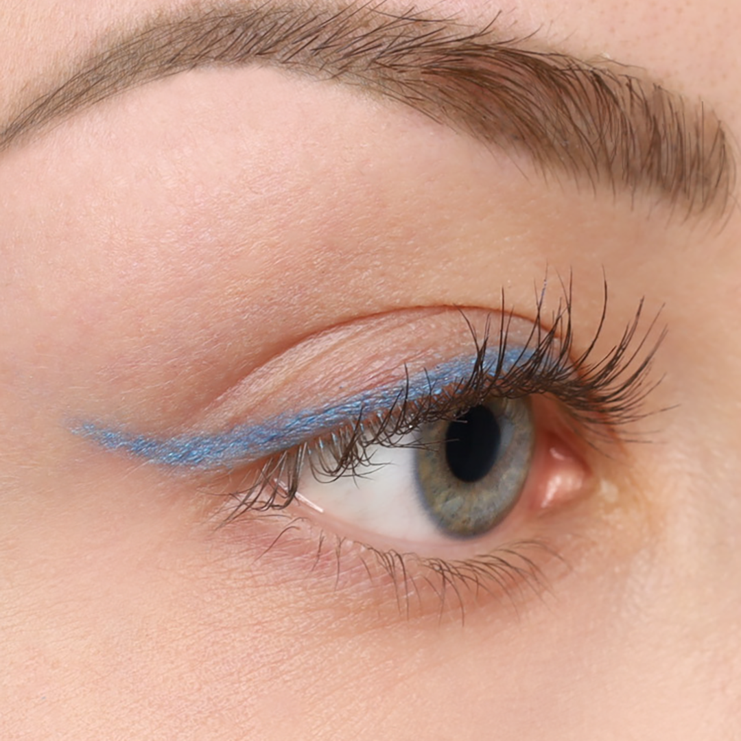 111 - Kajal / Eyeliner Iceblue