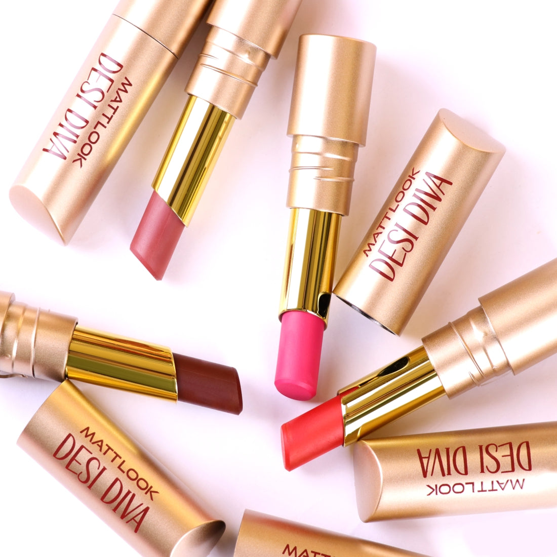 MATT LOOK Desi Diva  HD Lipstick, Hydrating Fromula with Hyaluronic Acid.