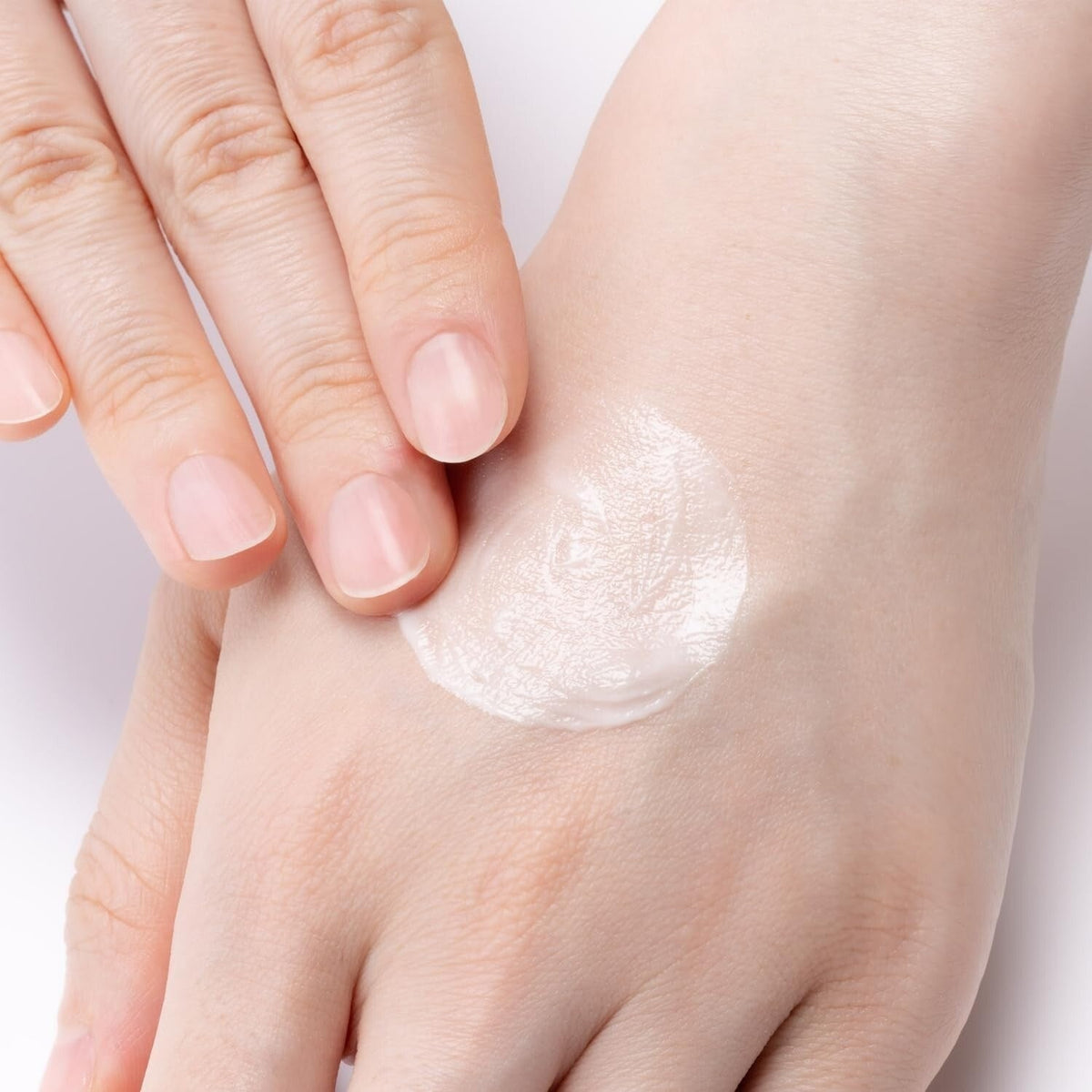 CoenRich Q10 Brightening Tone Up Hand Cream